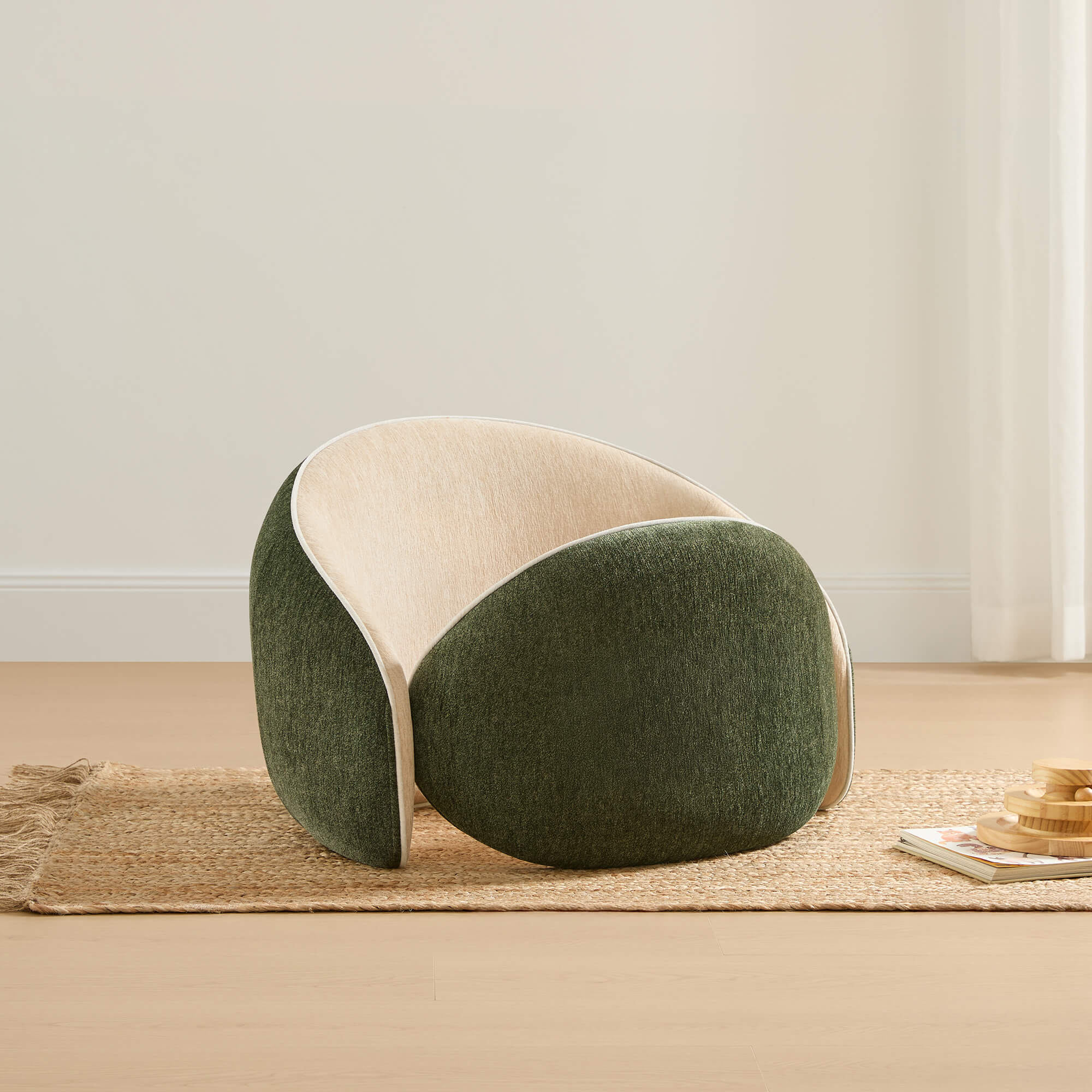 Sharely Transformable Pet-Friendly Floor Chair