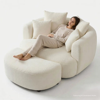 A 1.5-seat armchair illustrates the roomy solo-seating format discussed in the article.
