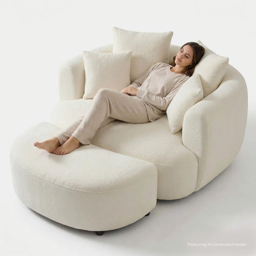 A 1.5-seat armchair illustrates the roomy solo-seating format discussed in the article.
