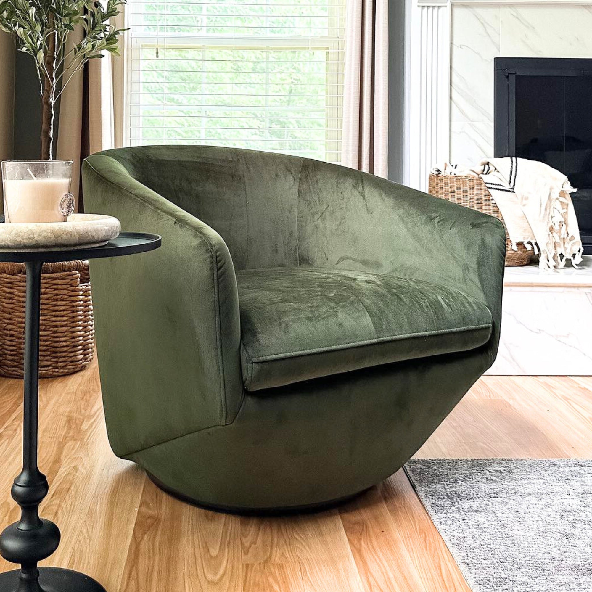 Velvet swivel lounge discount chair