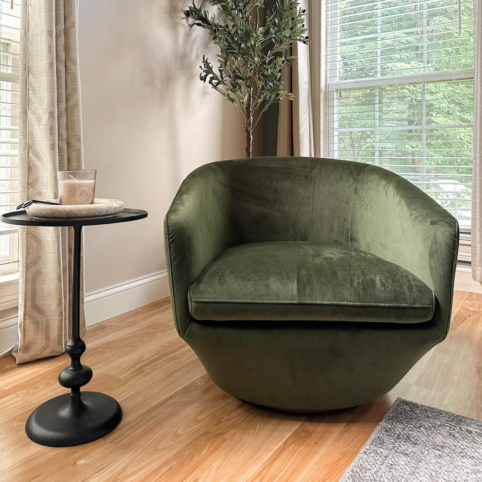 Green swivel accent online chair