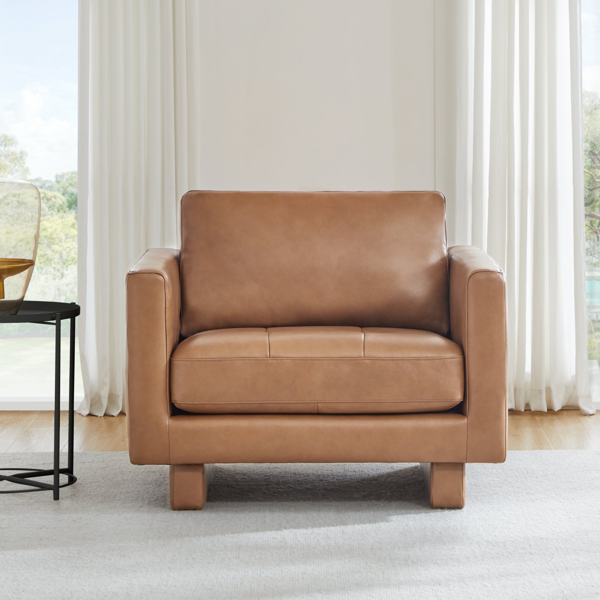 Tan leather best sale accent chair modern